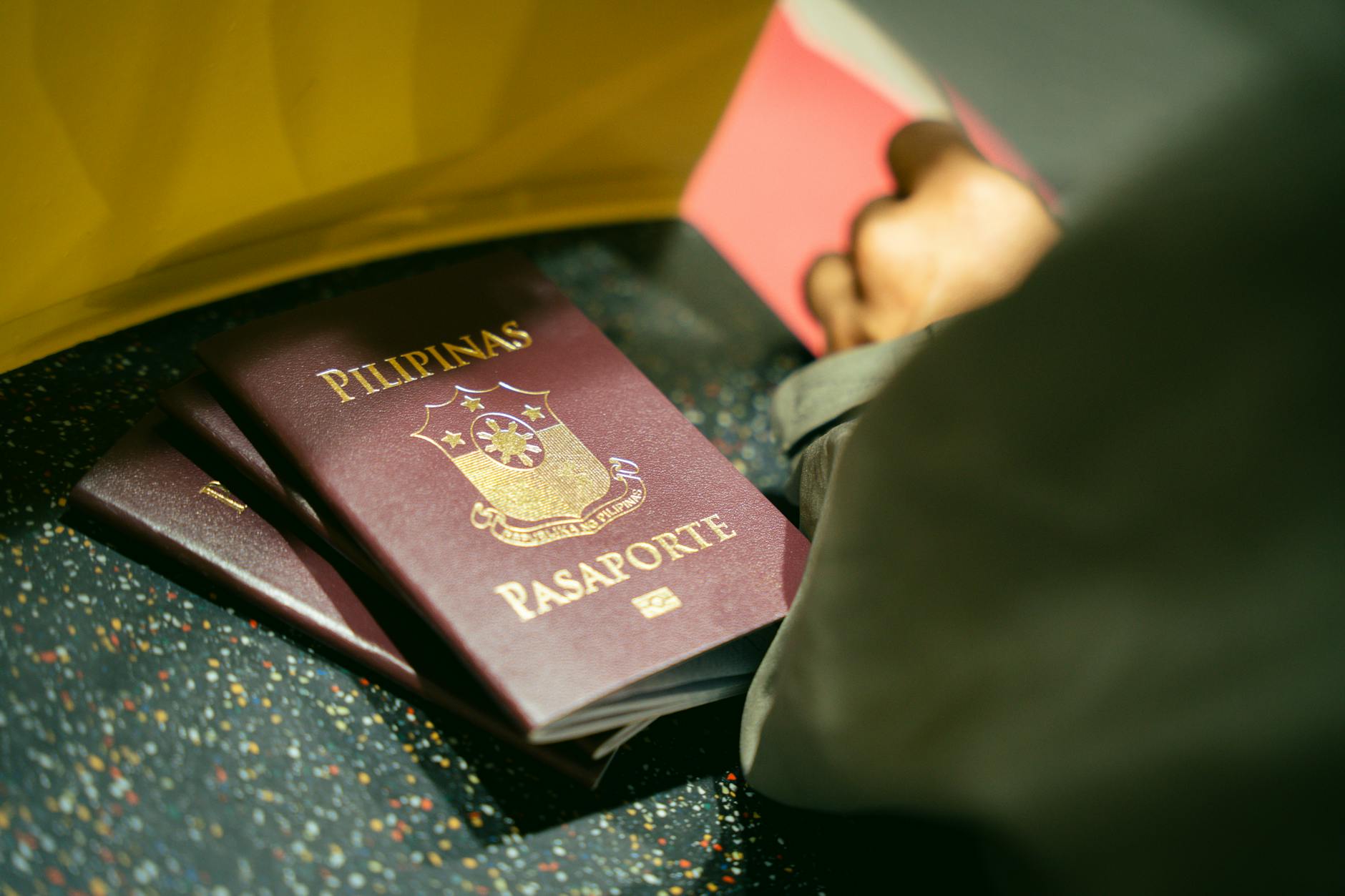 Visa-Aware Relationships: What Couples Need to Know About Cross-Border Moves